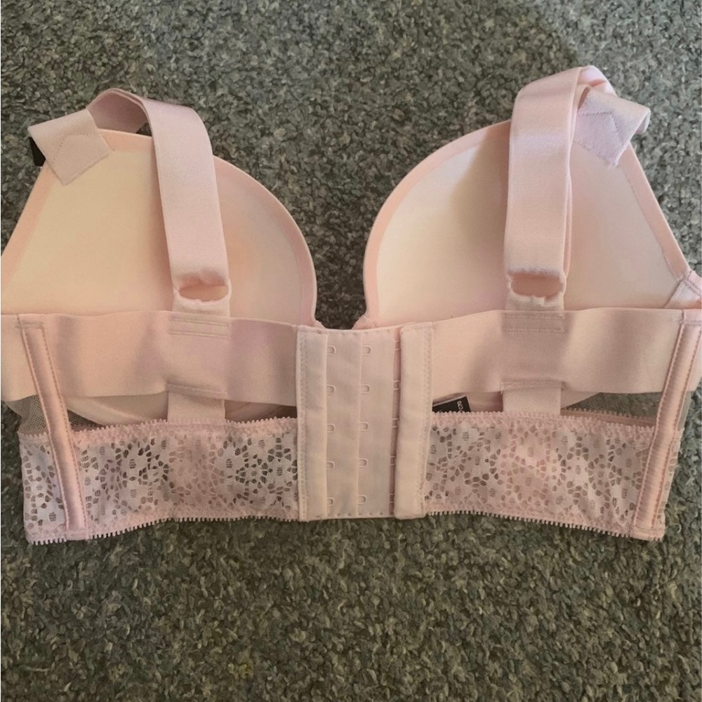 Pink bra - Picture 2 of 4